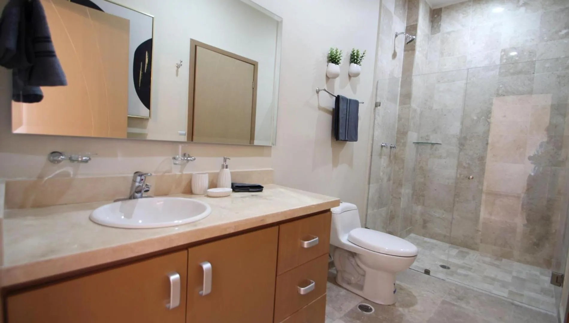 Stunning Marina Condo With Pool Gym And Restaurant Масатлан 0*,  Мексика