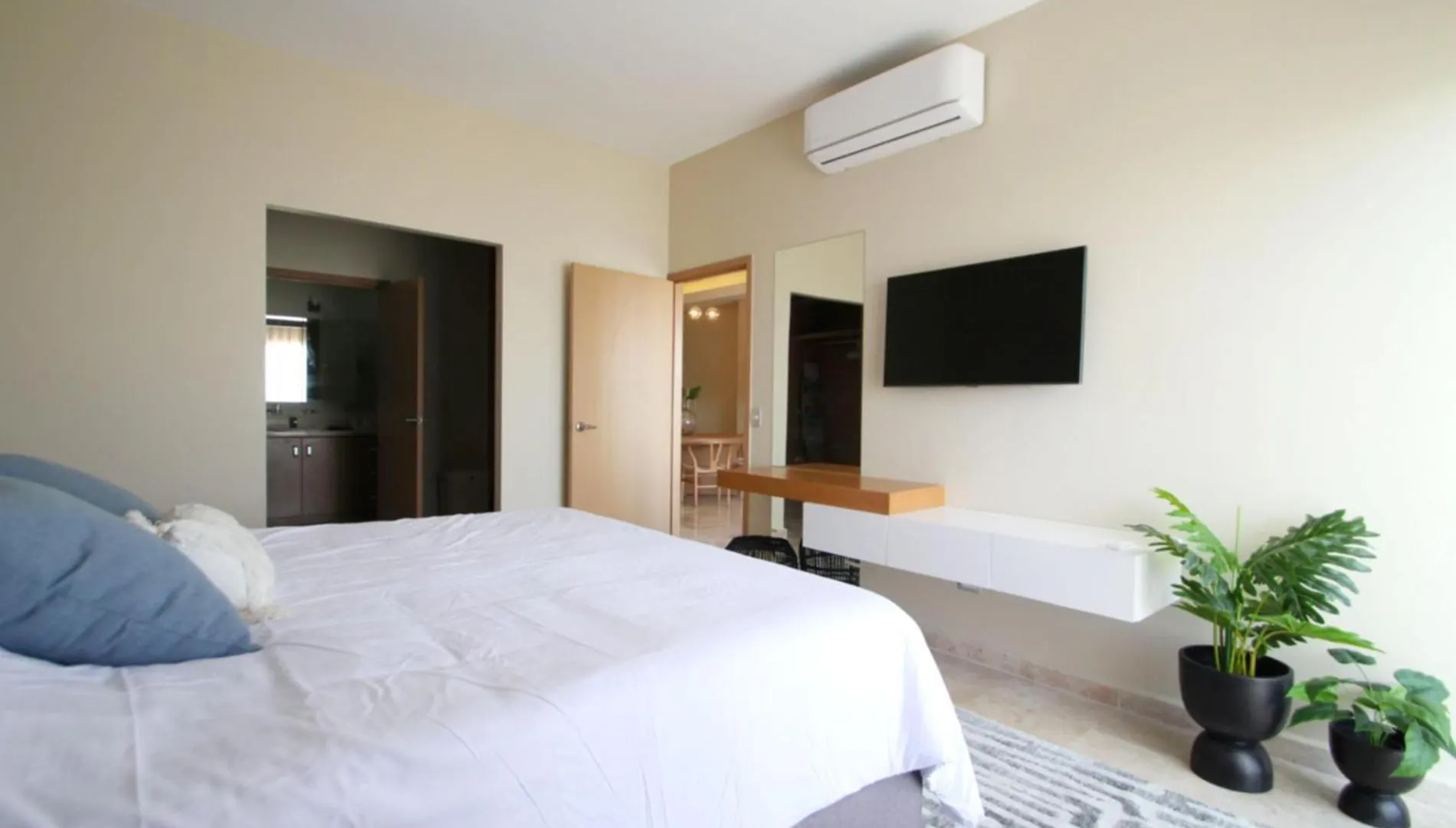 Stunning Marina Condo With Pool Gym And Restaurant Масатлан